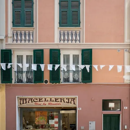 Welcome Riviera-da Pepito-parking Subject To Availability 20e Per Day *